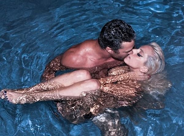 LadyGaga.TaylorKinney