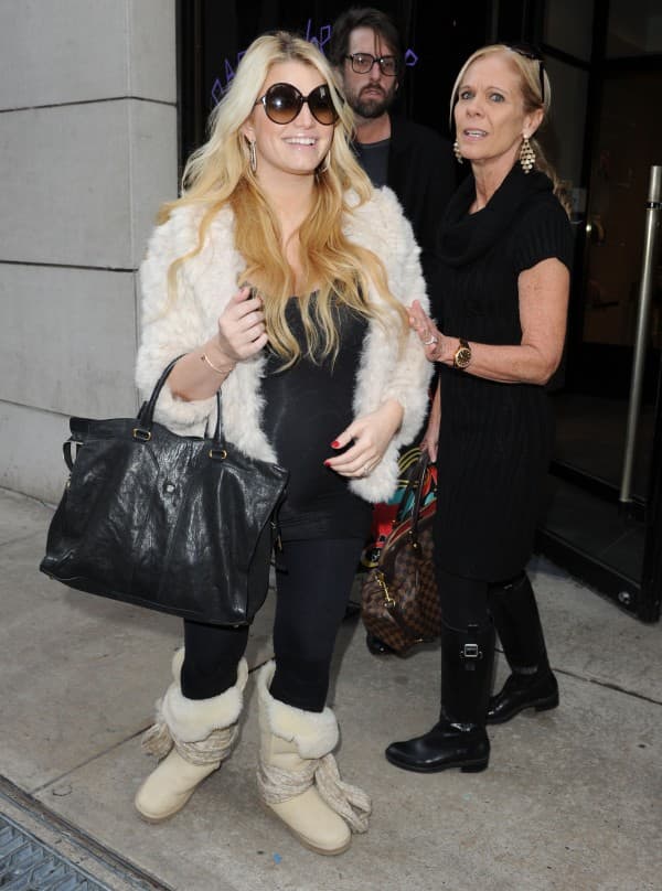 A pregnant Jessica Simpson shopping at Barney's in NYC