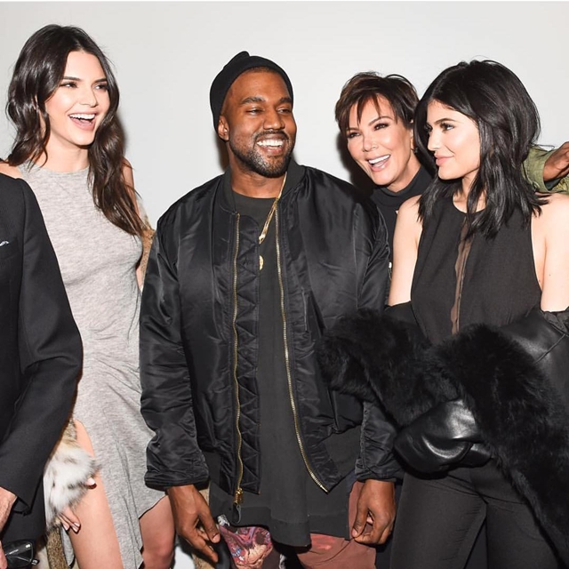 Sestre Kendall i Kylie su sinoć predstavile svoju novu modnu kolekciju, a podršku im je pružio i zet Kanye West (foto: Instagram)