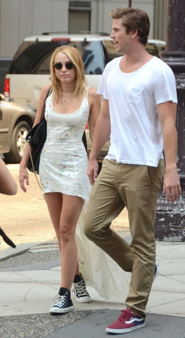 Maley Cyrus i Liam Hemsworth ( foto: WENN )