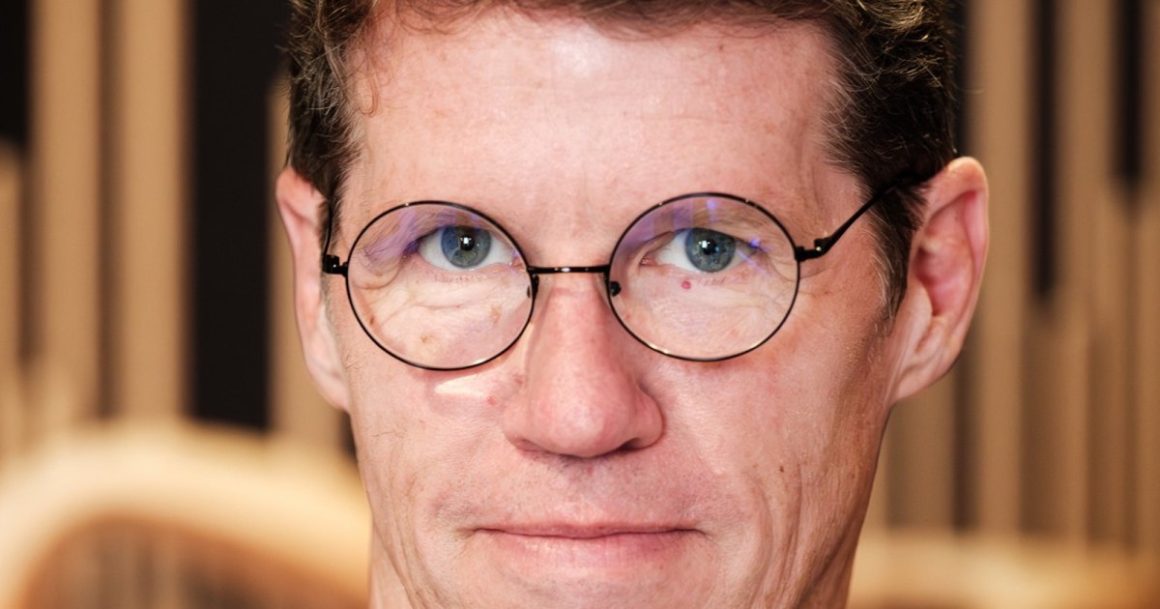 Celebrity Deaths of 2026: Composer Guy Moon, Singer Yeison Jimenez, More